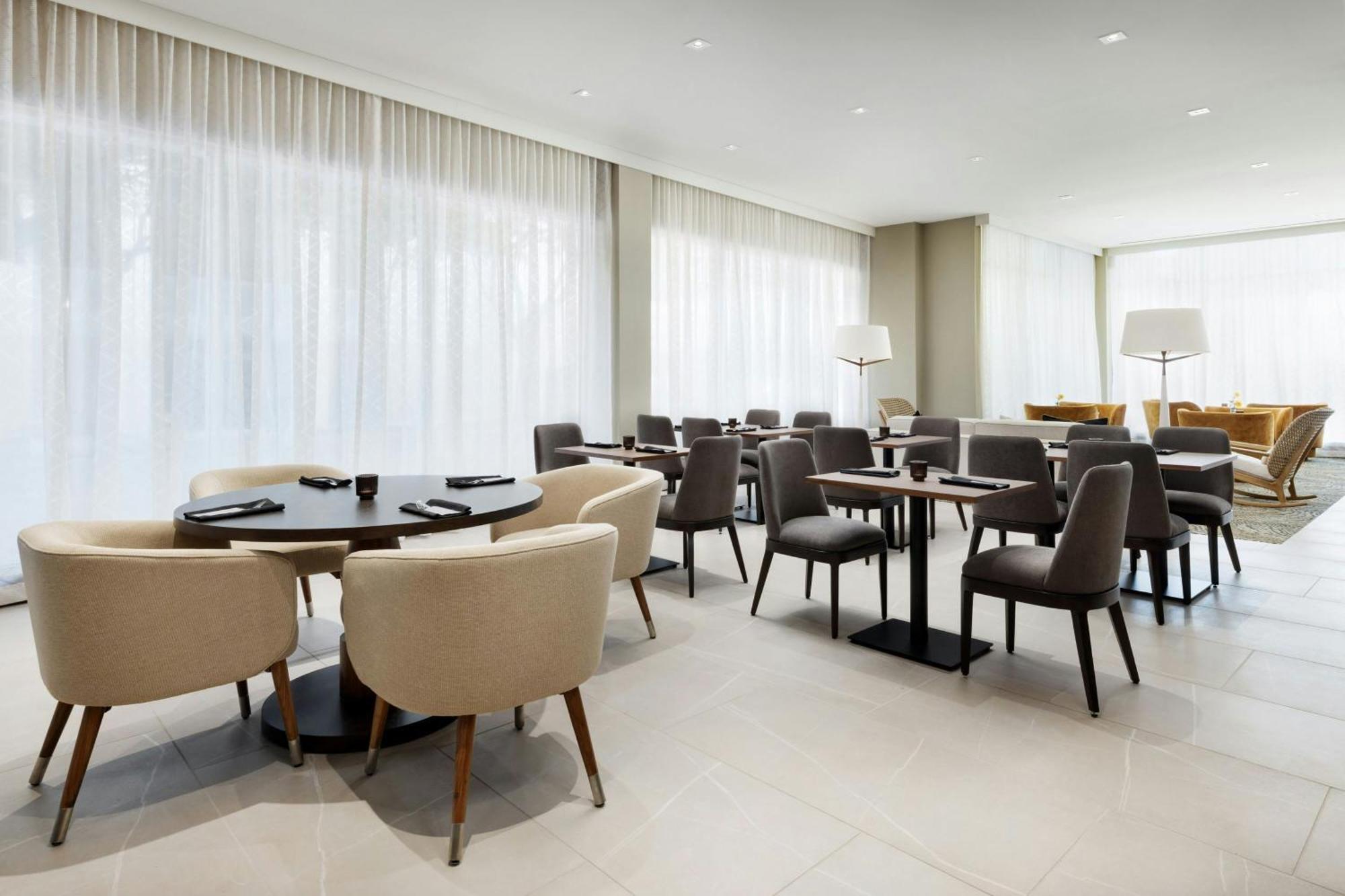 Ac Hotel By Marriott Honolulu Buitenkant foto
